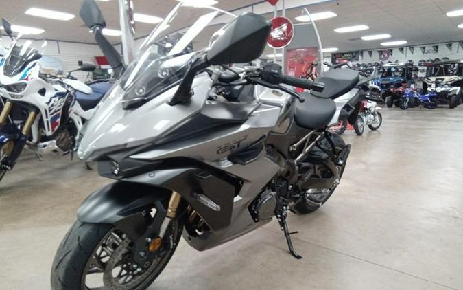 2025 Suzuki GSX-S1000GT+