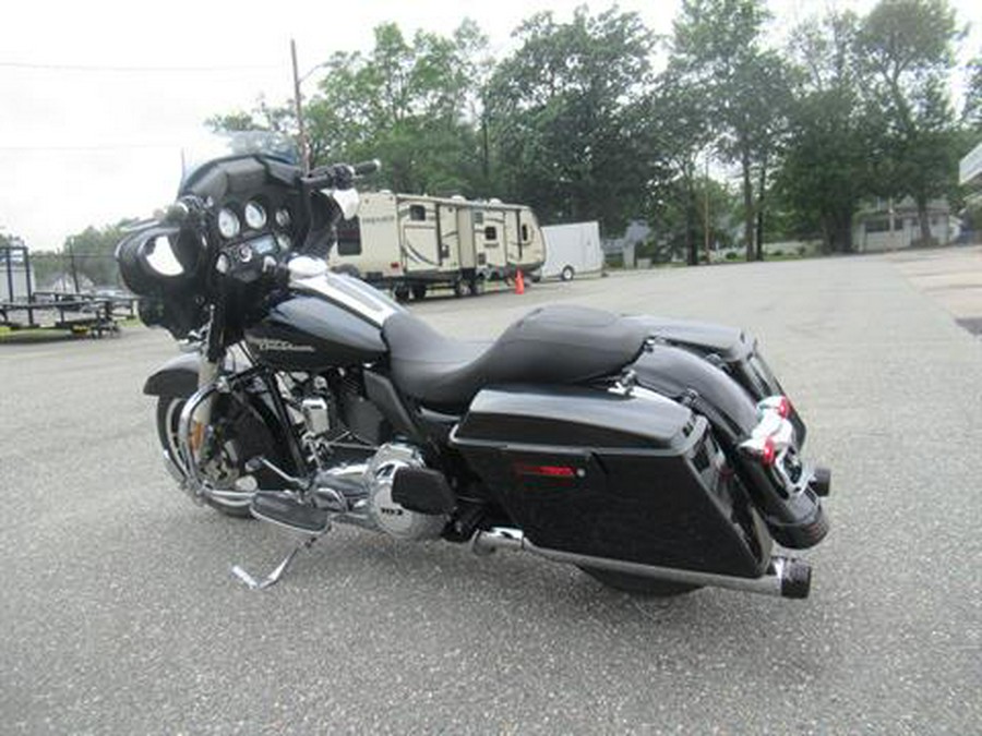 2011 Harley-Davidson Street Glide®