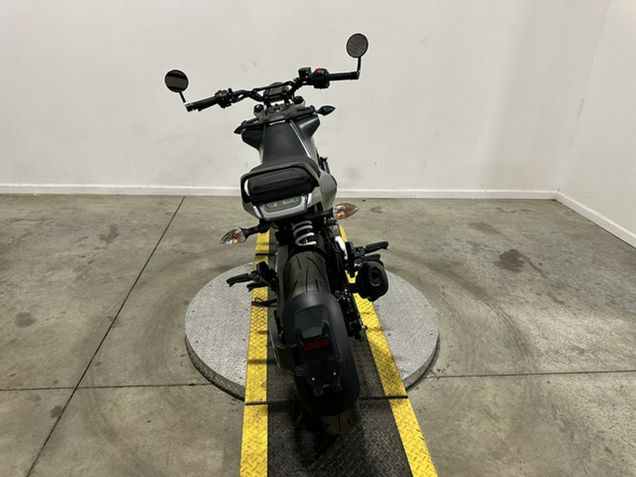 2021 Husqvarna SVARTPILEN 401