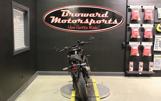 2026 Yamaha XSR900TB