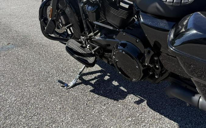 FLHXS 2018 Street Glide Special