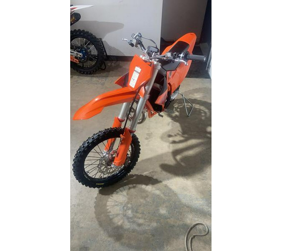 2026 KTM F6001Z8