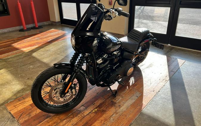 Used 2018 Harley-Davidson Street Bob Cruiser Motorcycle For Sale Near Memphis, TN