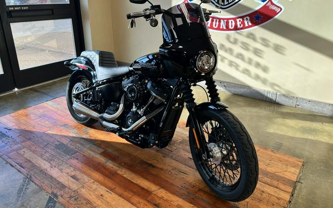 Used 2018 Harley-Davidson Street Bob Cruiser Motorcycle For Sale Near Memphis, TN