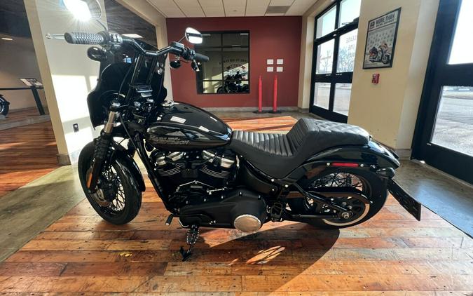 Used 2018 Harley-Davidson Street Bob Cruiser Motorcycle For Sale Near Memphis, TN