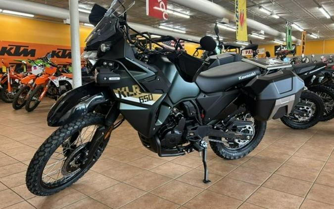 2026 Kawasaki KLR®650 Adventure ABS