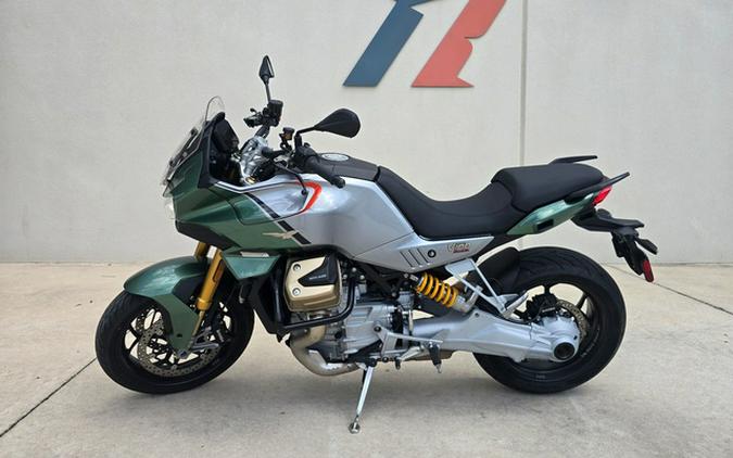 2023 Moto Guzzi V100 Mandello S