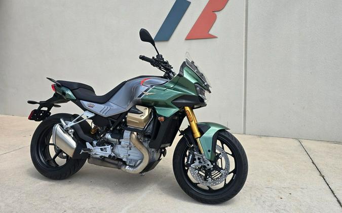 2023 Moto Guzzi V100 Mandello S
