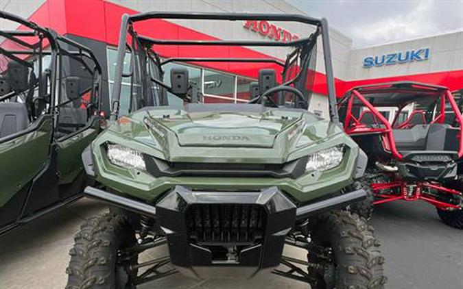 2023 Honda Pioneer 1000-6 Deluxe Crew