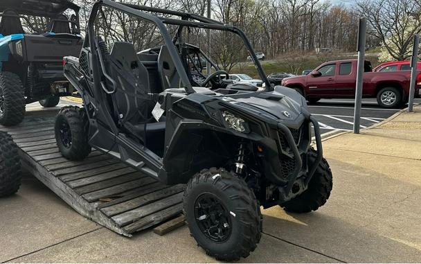 2023 Can-Am Maverick Trail DPS 700