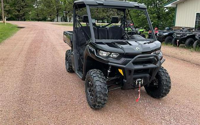 2024 Can-Am Defender XT HD9