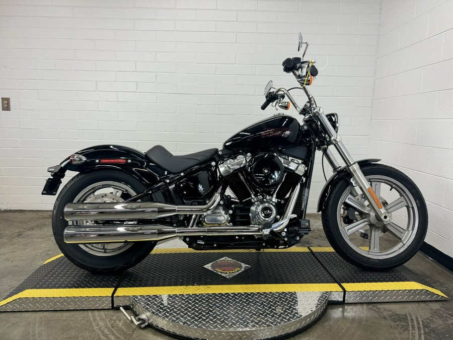 2024 Harley-Davidson Softail Standard VIVID BLACK