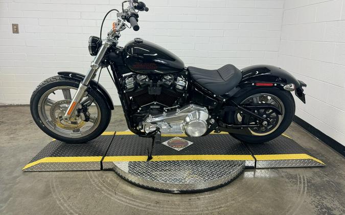 2024 Harley-Davidson Softail Standard VIVID BLACK