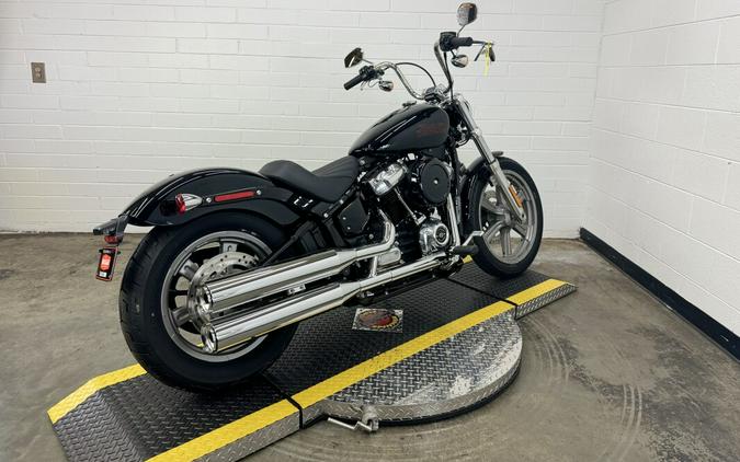 2024 Harley-Davidson Softail Standard VIVID BLACK