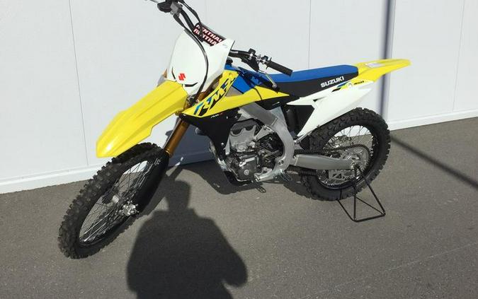 2024 Suzuki RM-Z450 First Look [with RM Army Kit]