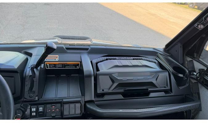 2025 DEFENDER HD10 XT W/ SOFT CAB - Can-Am