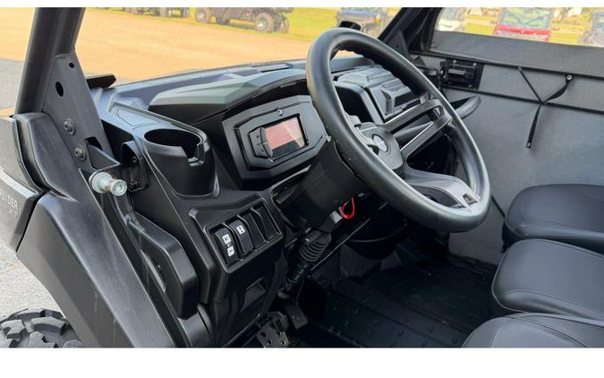 2025 DEFENDER HD10 XT W/ SOFT CAB - Can-Am