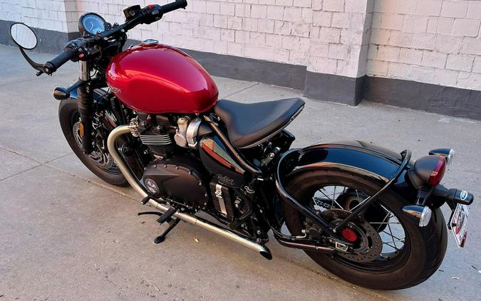 2023 Triumph Bonneville Bobber Red Hopper