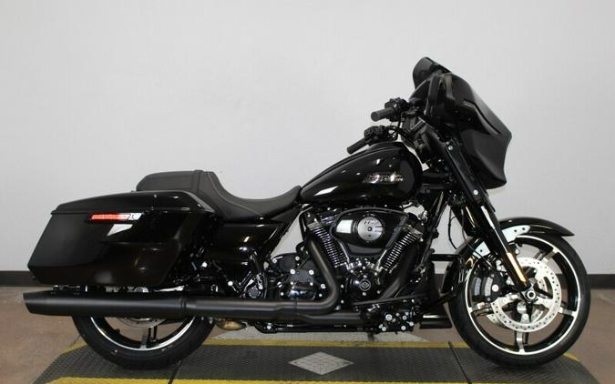 Harley-Davidson Street Glide® 2024 FLHX 84460626 VIVID BLACK