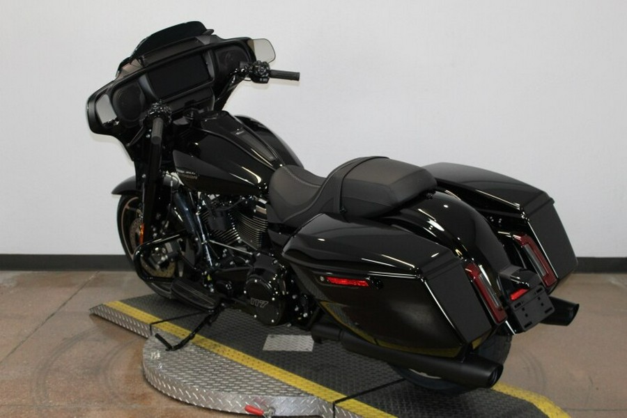 Harley-Davidson Street Glide® 2024 FLHX 84460626 VIVID BLACK