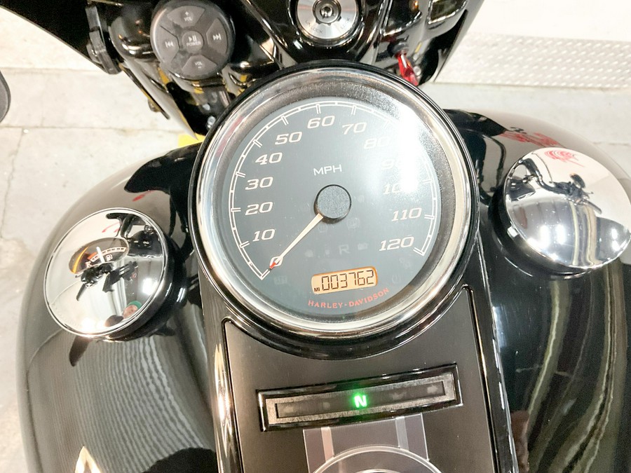 2023 Harley-Davidson Road King® Special