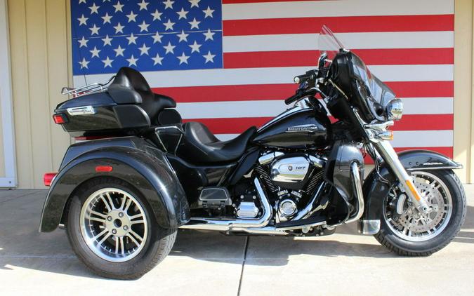 2018 Harley-Davidson® FLHTCUTG - Tri Glide® Ultra