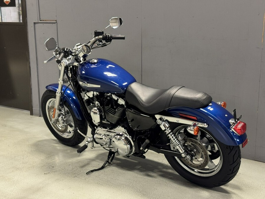 XL1200C 2015 1200 Custom