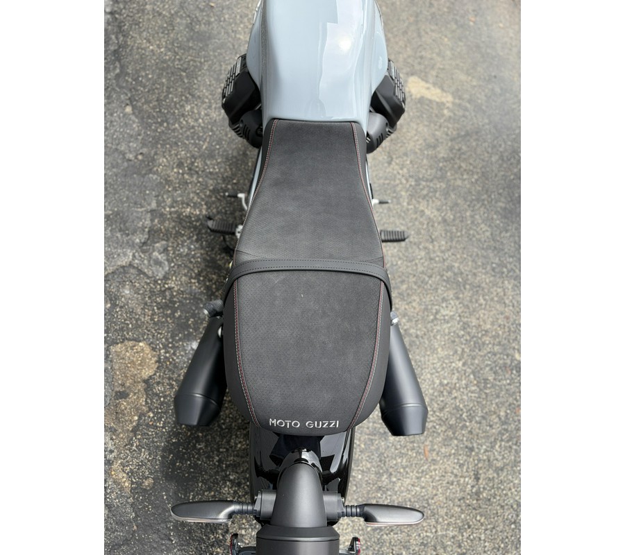 2026 Moto Guzzi V7