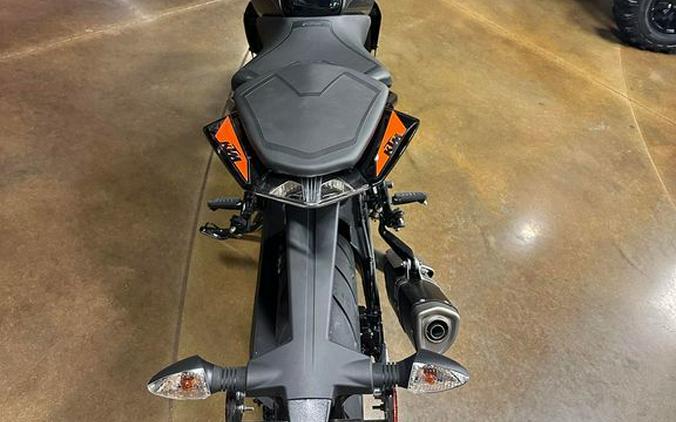 2023 KTM 390 Duke