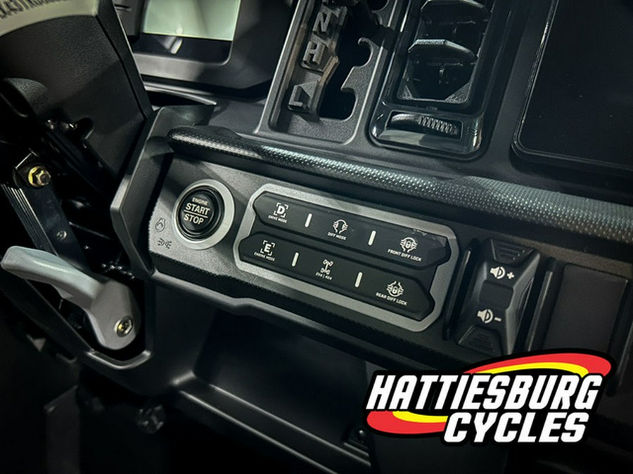 2026 Can-Am Defender Limited HD11 Desert Tan & Carbon Black