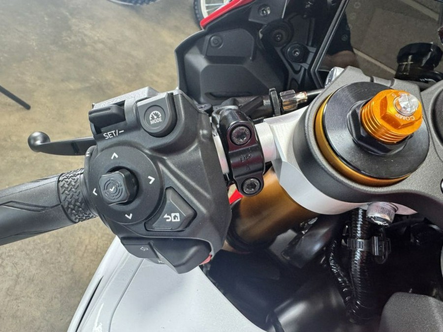 2026 Yamaha YZF R7 70Th Anniversary Edition