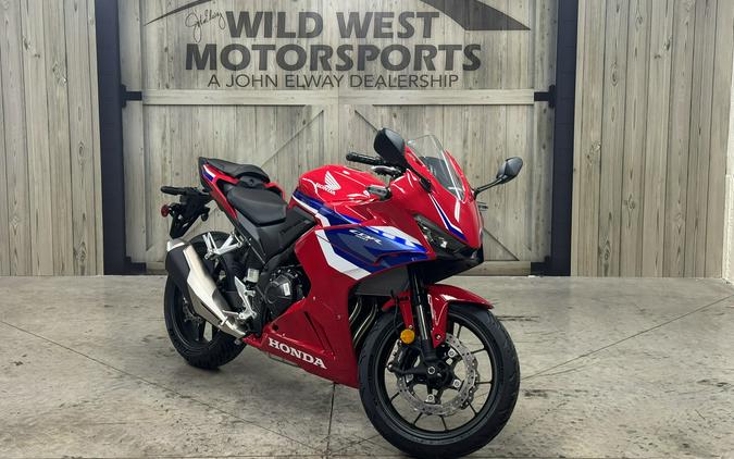 2025 Honda CBR500R ABS