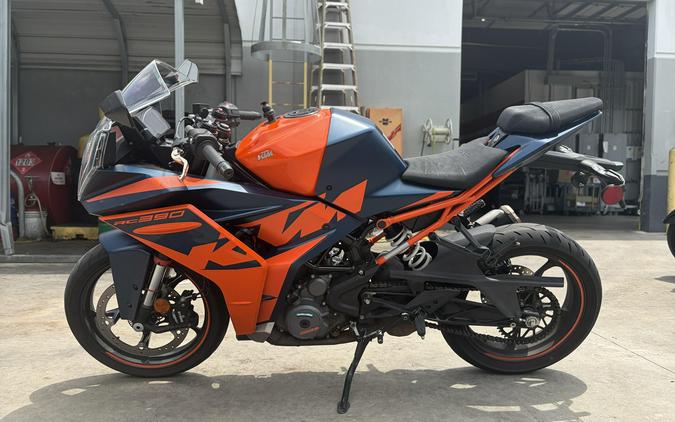 2022 KTM RC 390