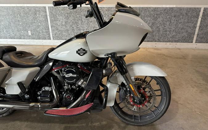 Harley-Davidson® CVO™ Road Glide® 2020