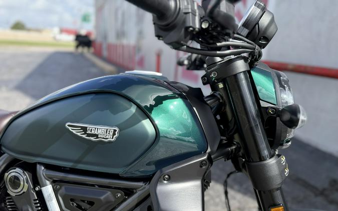 2026 Ducati Scrambler Nightshift Emerald Green EMERALD GREEN