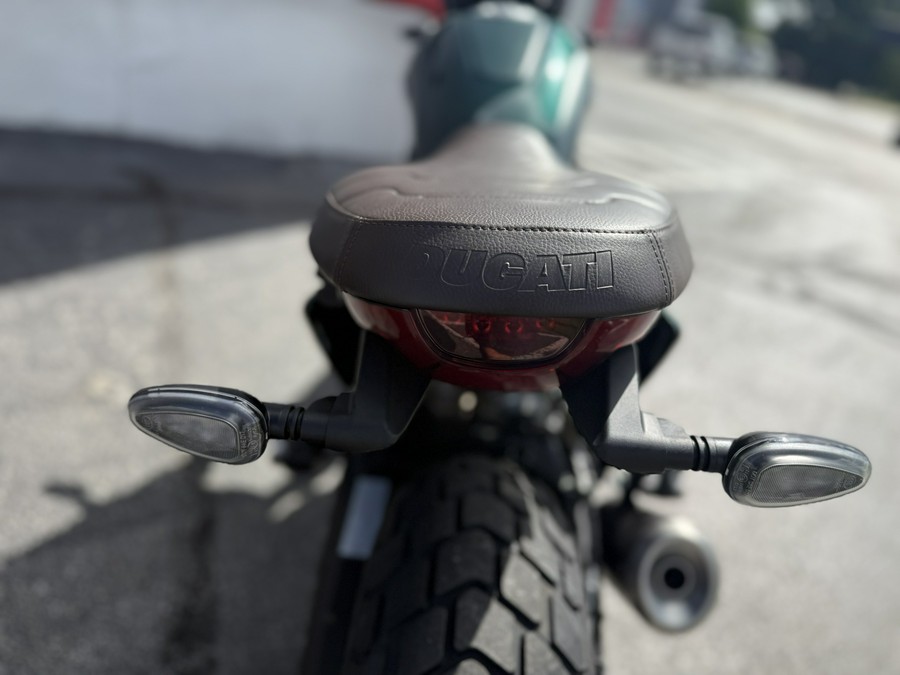 2026 Ducati Scrambler Nightshift Emerald Green EMERALD GREEN