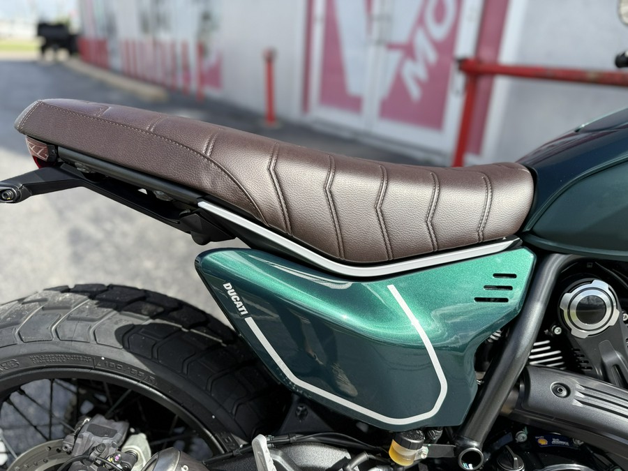 2026 Ducati Scrambler Nightshift Emerald Green EMERALD GREEN