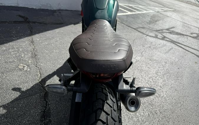 2026 Ducati Scrambler Nightshift Emerald Green EMERALD GREEN