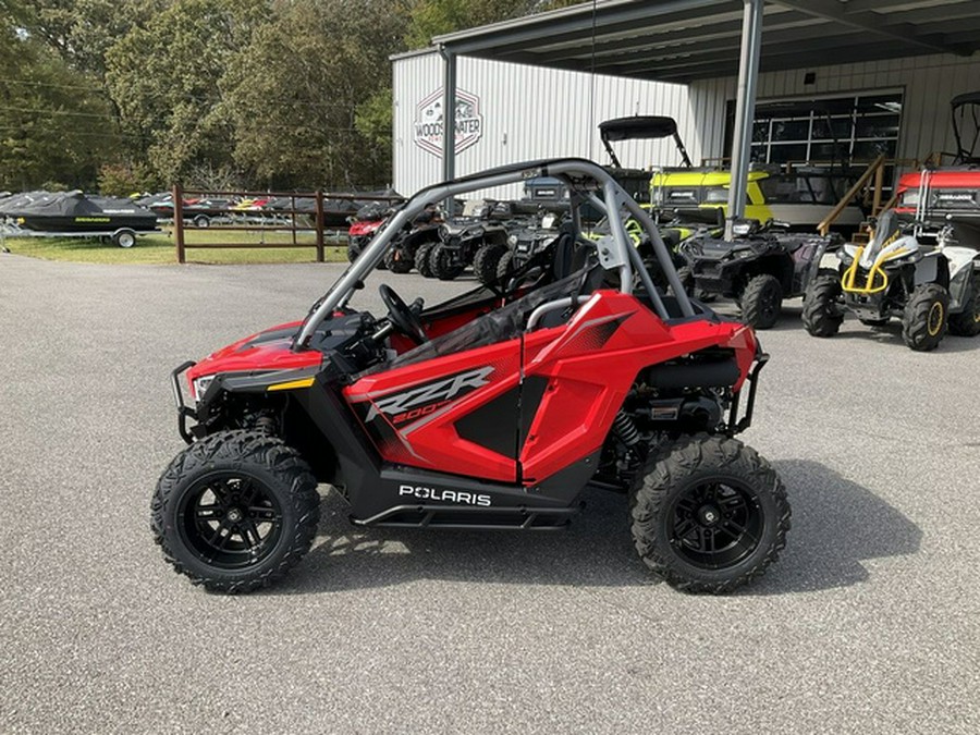 2026 Polaris RZR 200 EFI