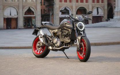 2025 Ducati Monster Plus Aviator Grey