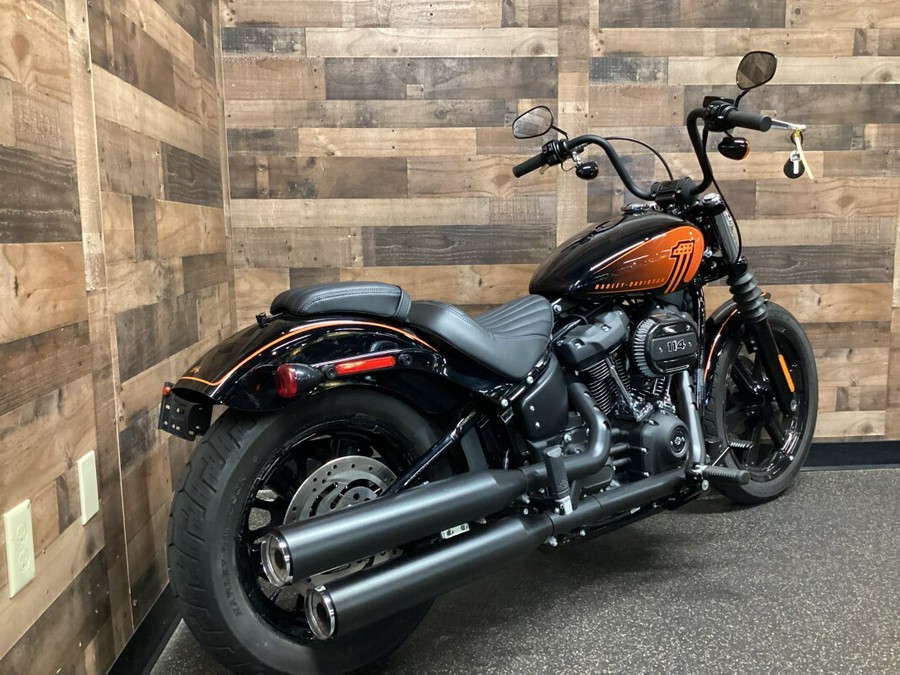 2023 Harley-Davidson Street Bob 114 Vivid Black FXBBS