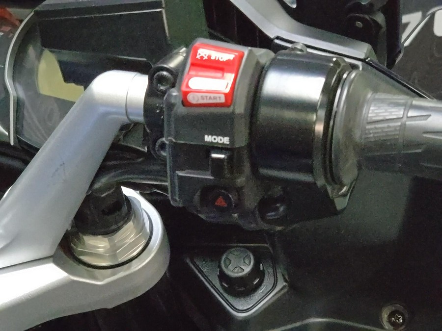 2023 Yamaha FJR 1300ES