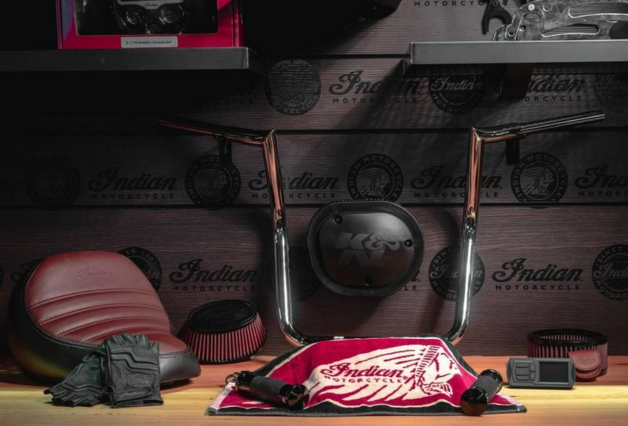 2022 Indian Motorcycle® Springfield® Black Metallic/Dirt Track Tan