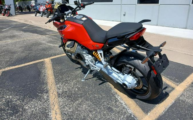 2025 Moto Guzzi V100