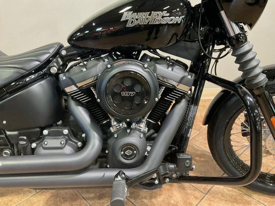 2019 Harley-Davidson Street Bob Vivid Black FXBB