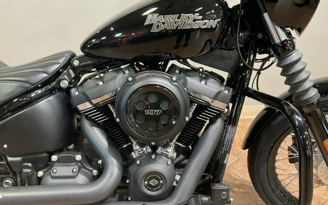 2019 Harley-Davidson Street Bob Vivid Black FXBB