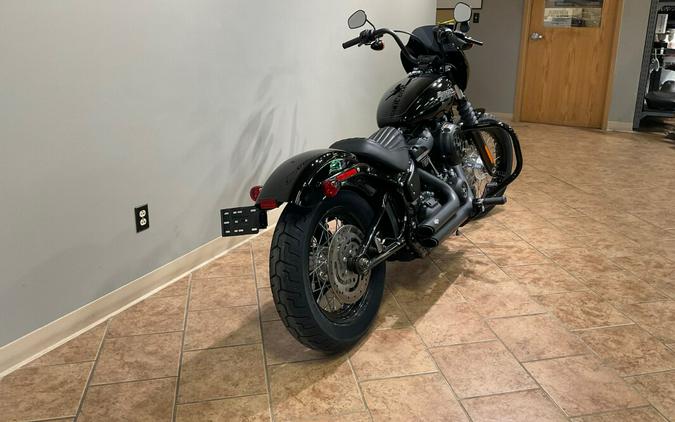 2019 Harley-Davidson®FXBB Street Bob® Vivid Black