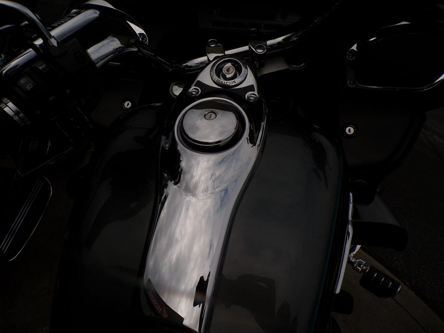 2021 Kawasaki Vulcan® 1700 Voyager® ABS