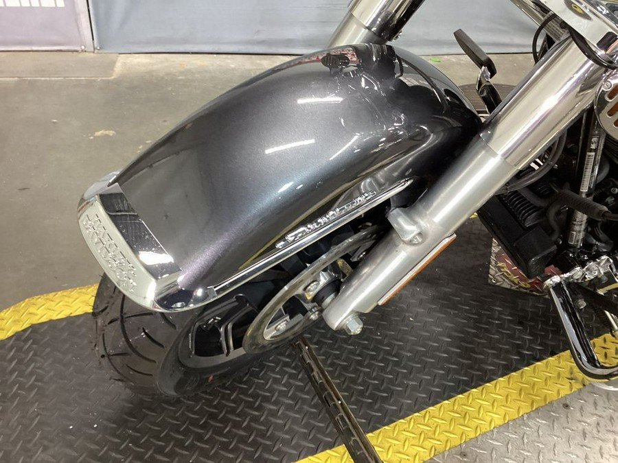 2016 Harley-Davidson® FLHR - Road King®