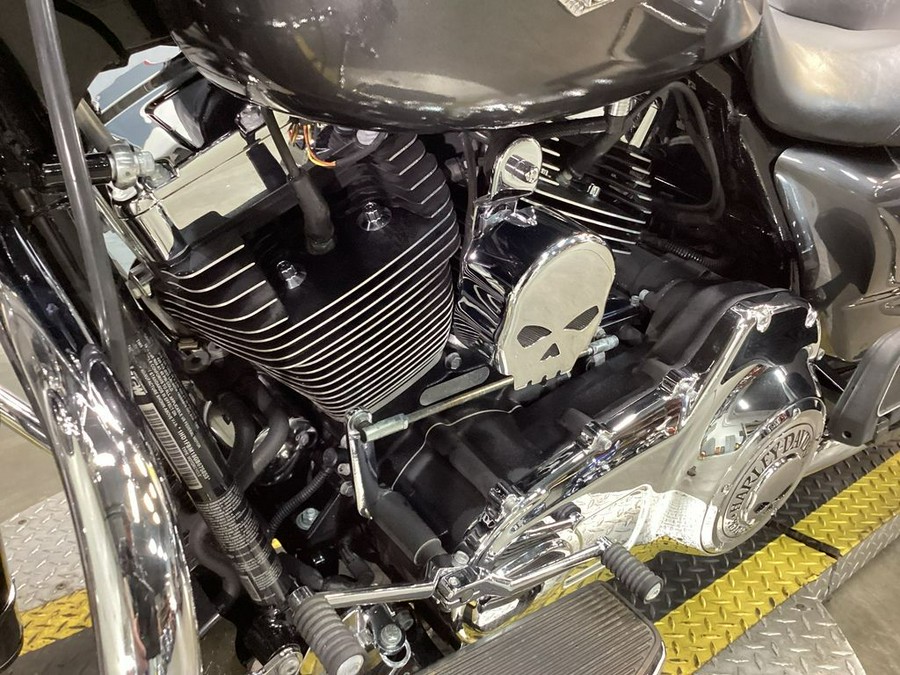 2016 Harley-Davidson® FLHR - Road King®